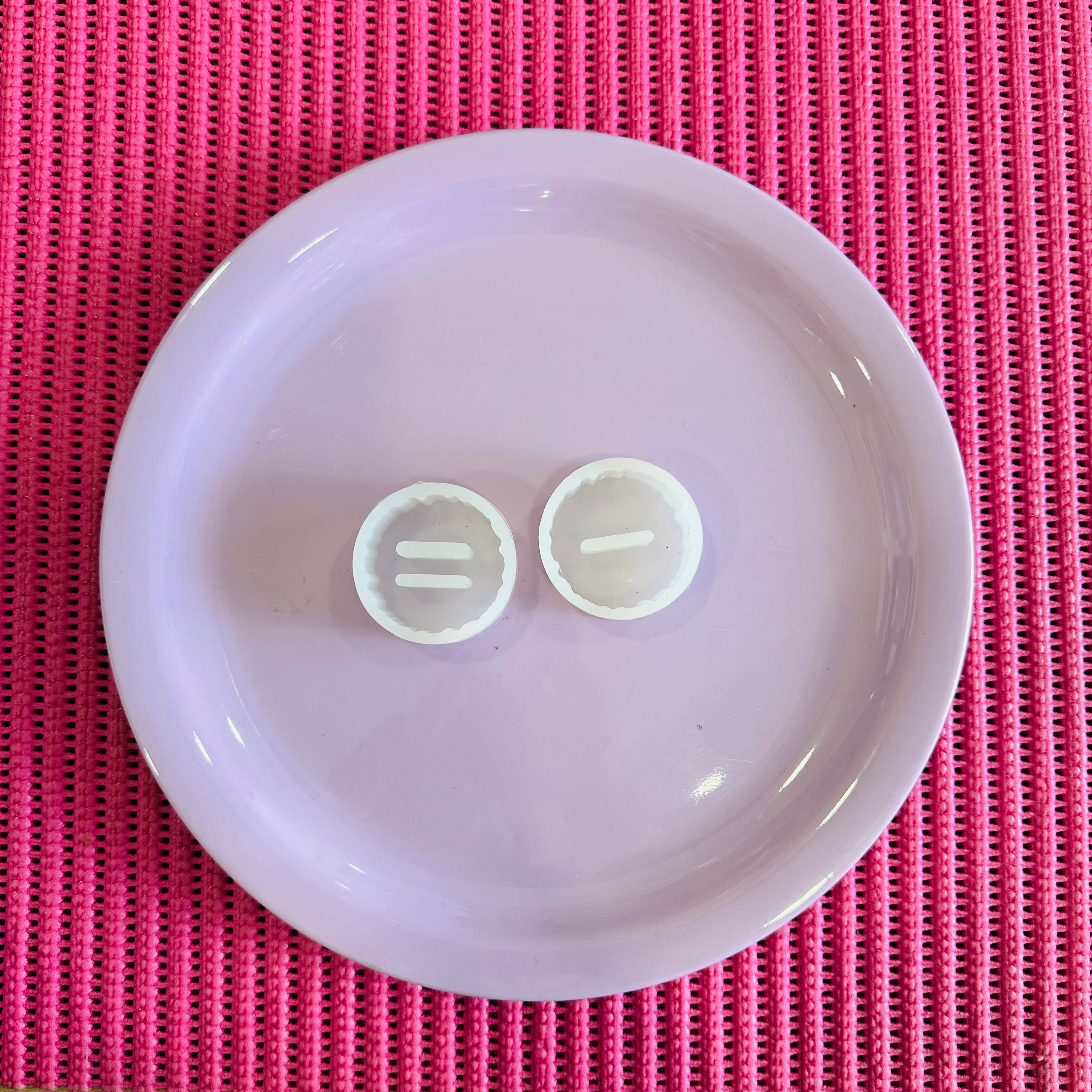 Ring holder mould circle