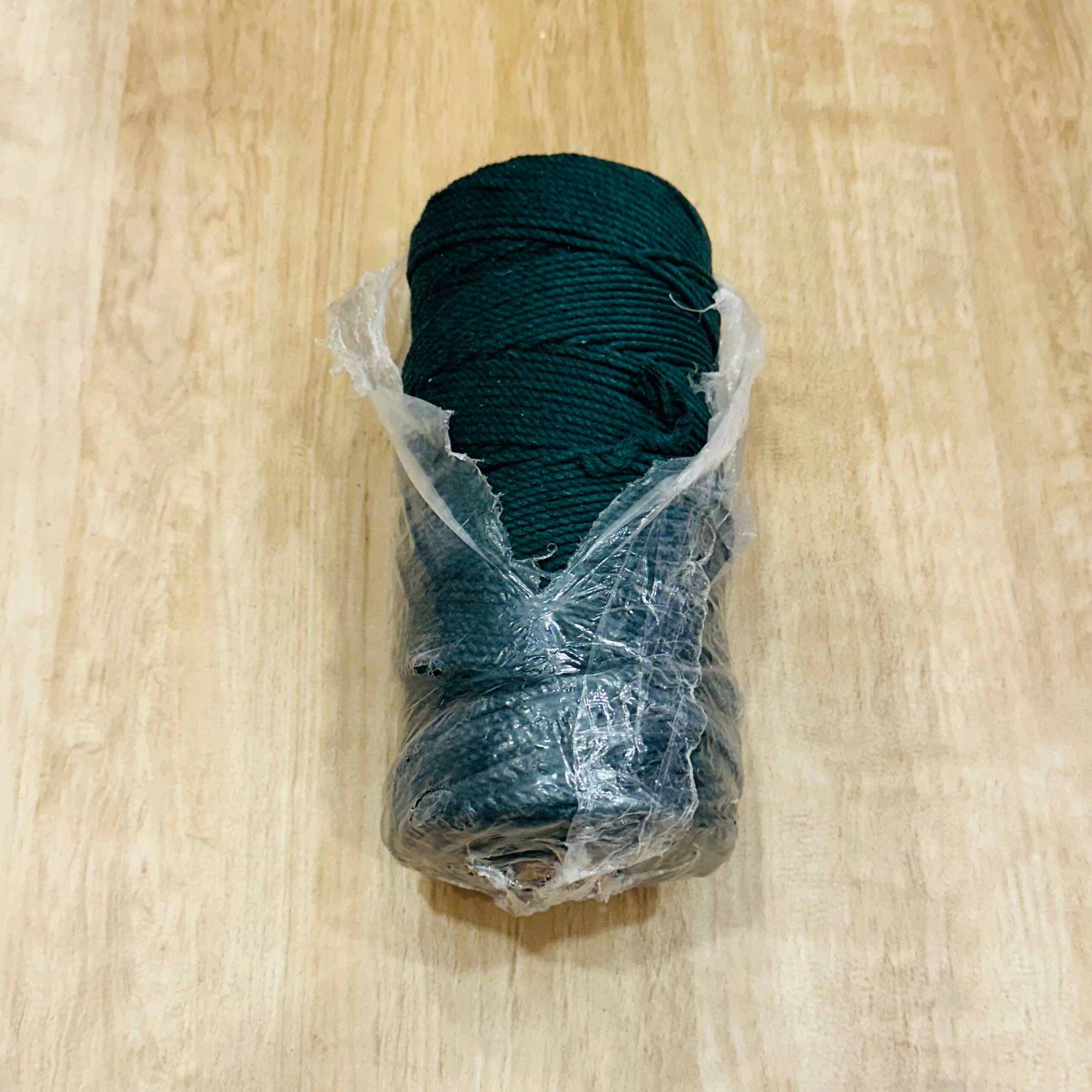 3 mm forest green Macrame thread