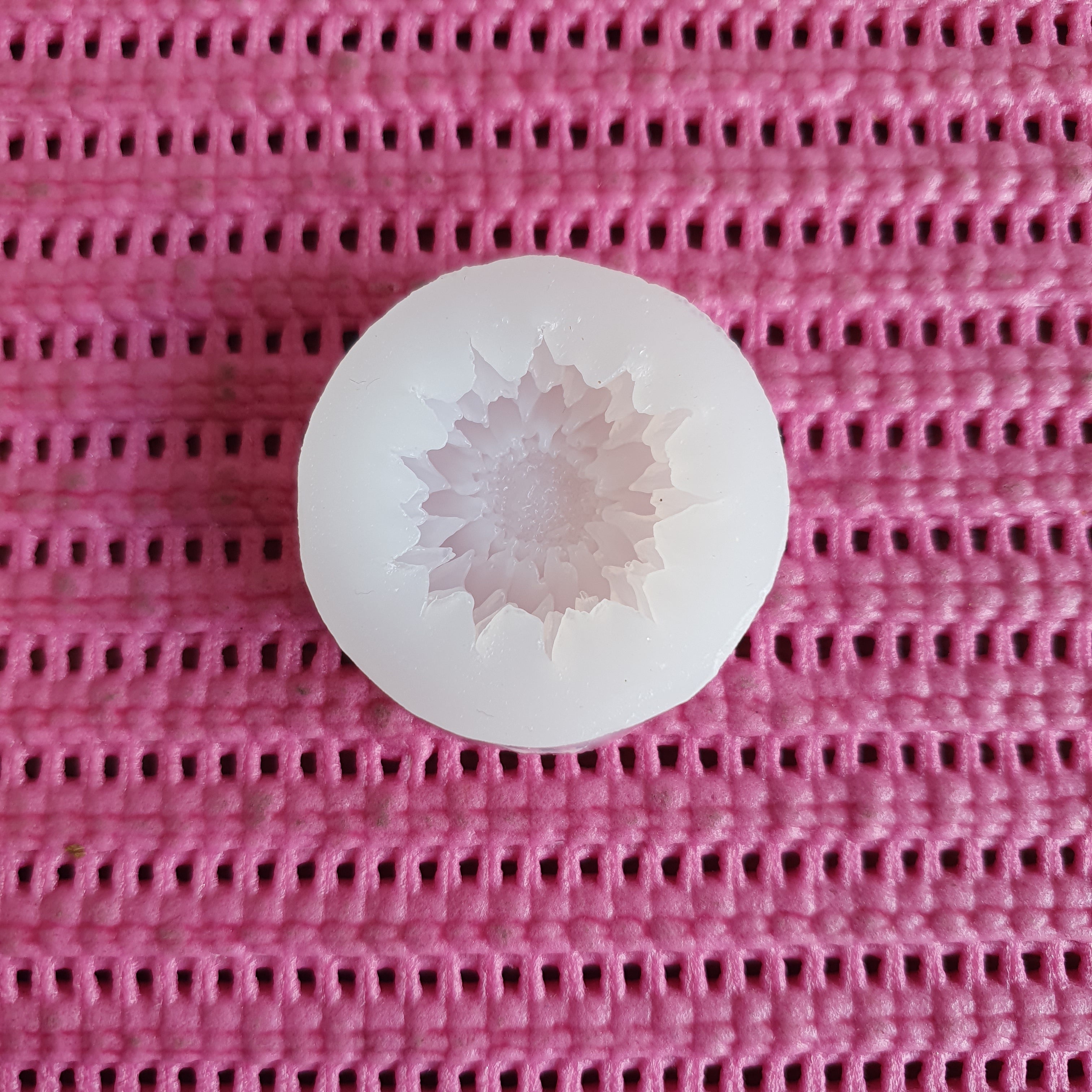 3D chrysanthemum flower candle mould