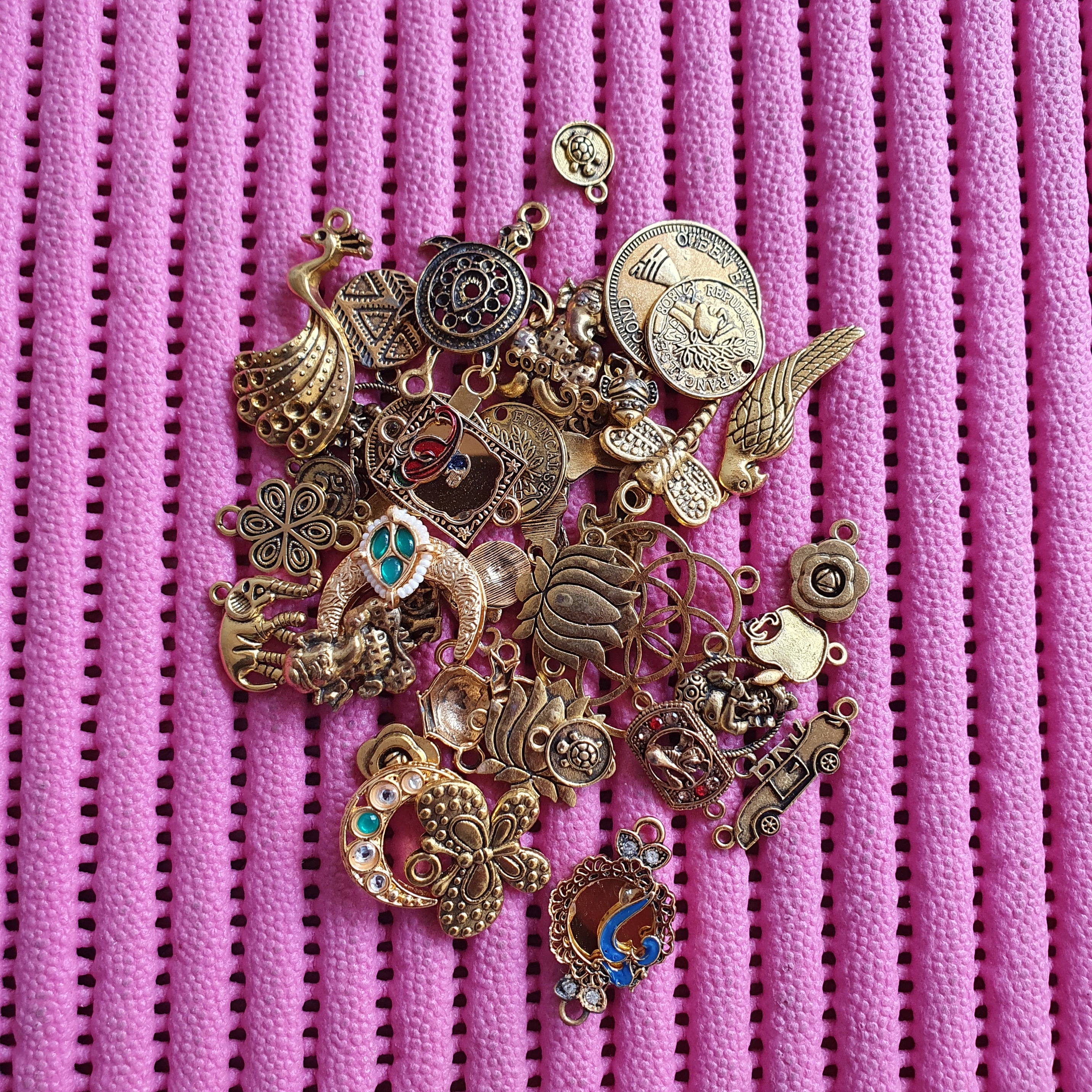 traditional phone cover charms