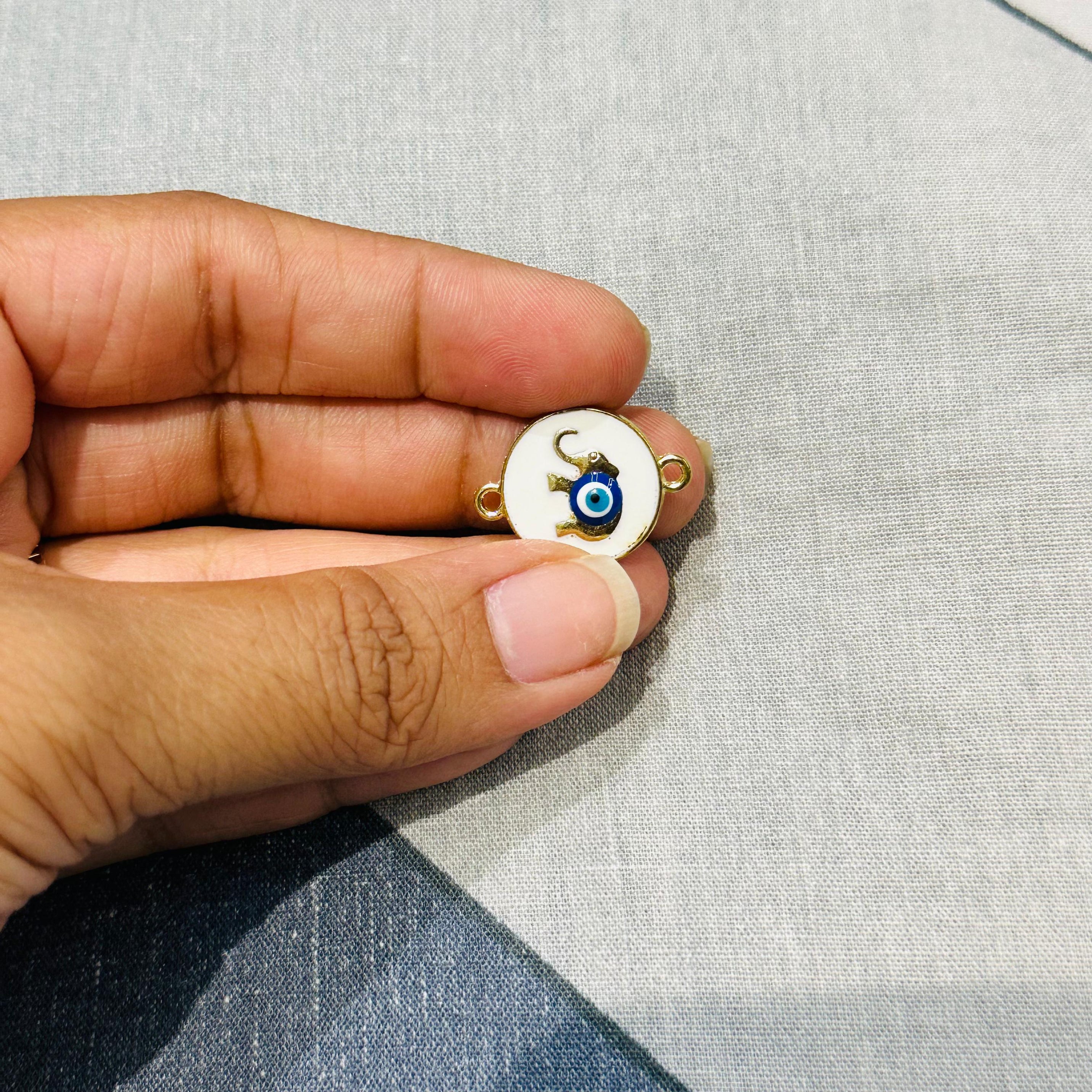 Rakhi Charm C19