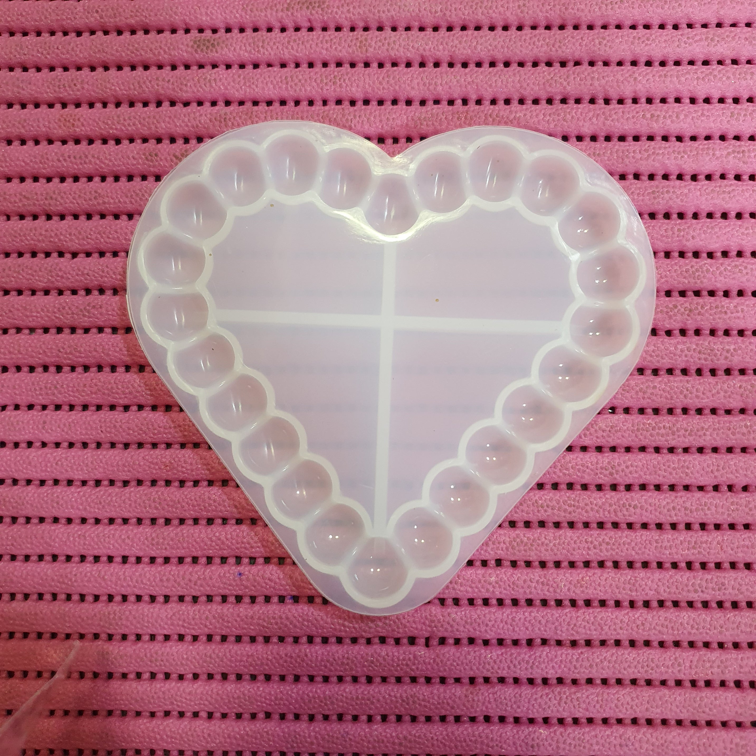 5.5" Heart Bubble Dish  Mould