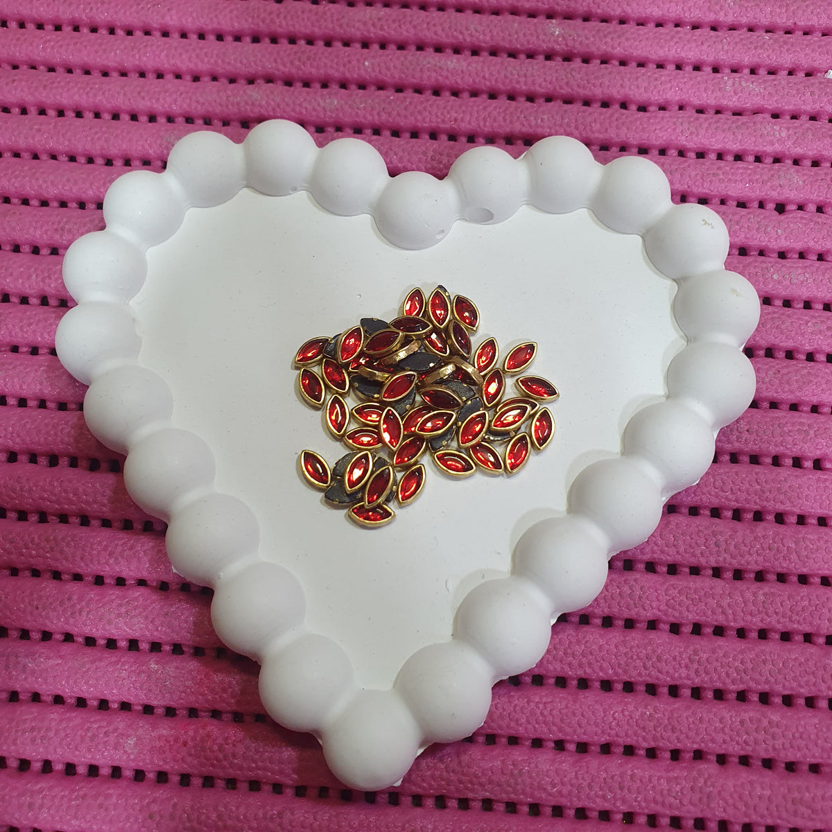Small Leaf Kundan Stones
