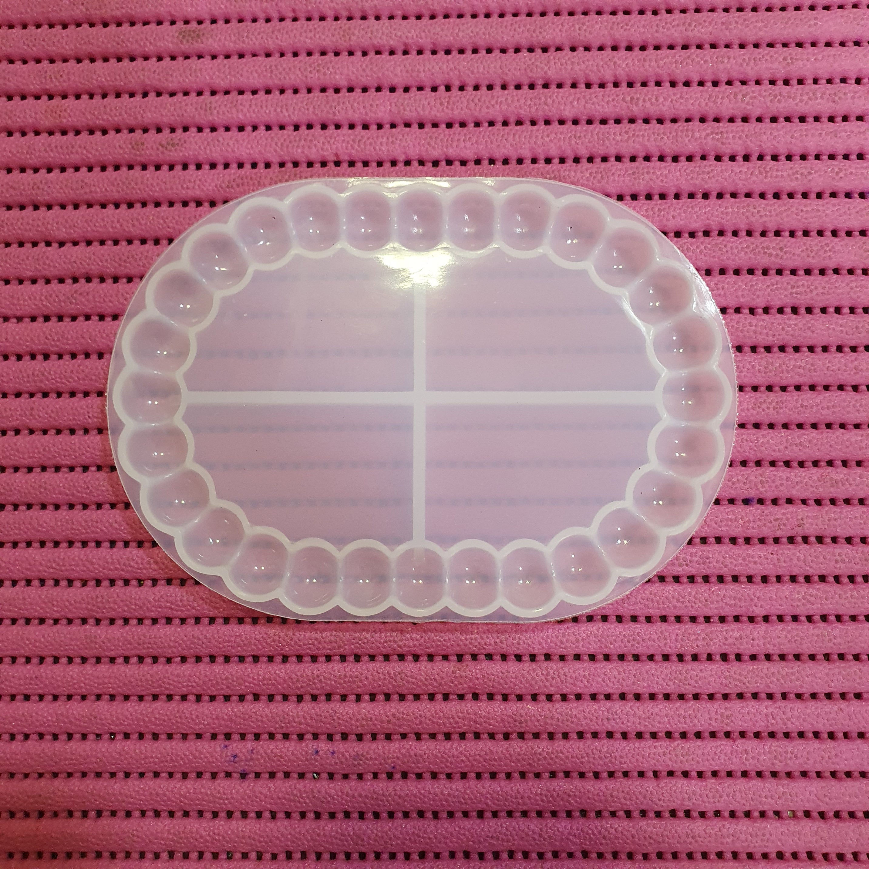 6.5" Oval Bubble Capsule Dish Mould