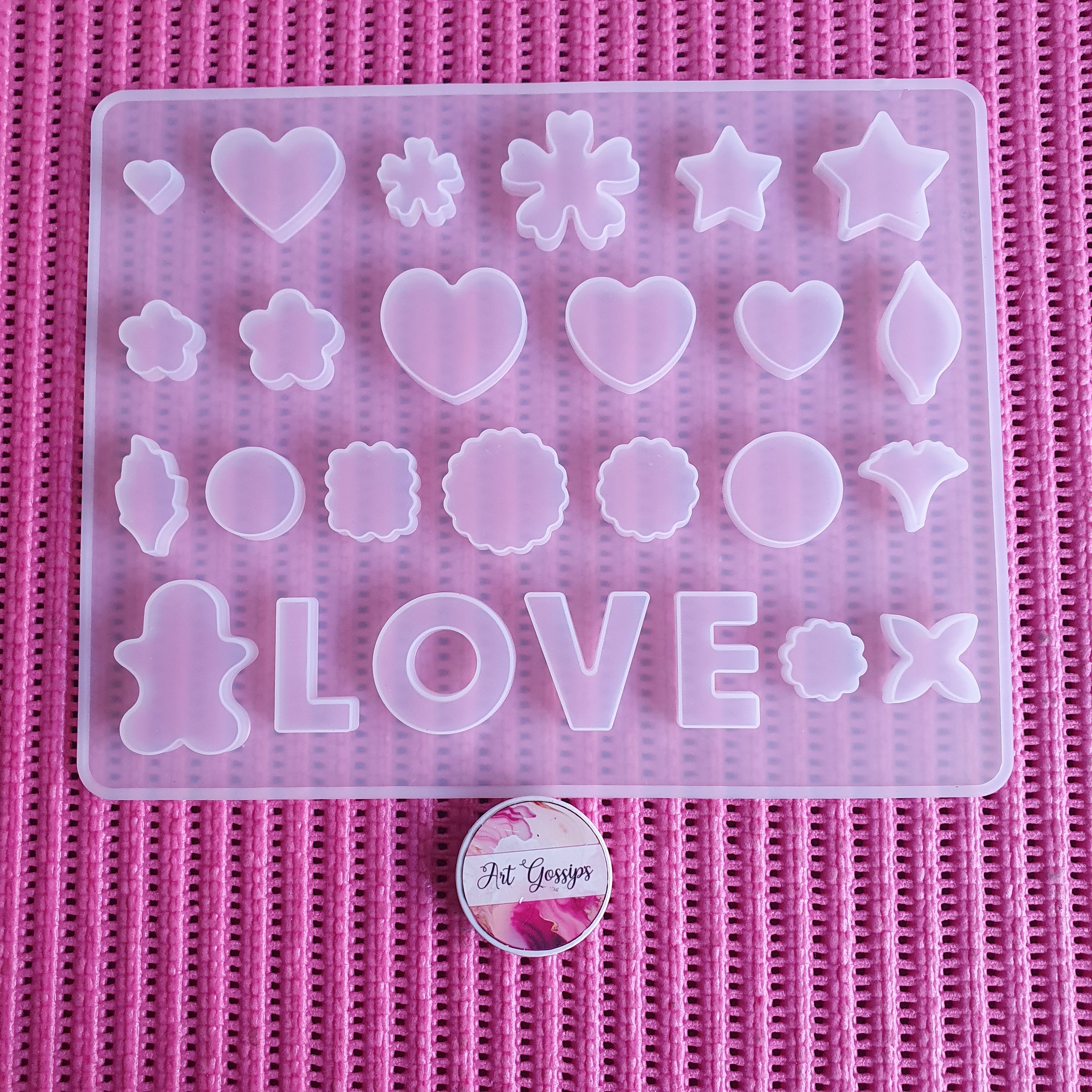 Love in words keychain & pendant Mould
